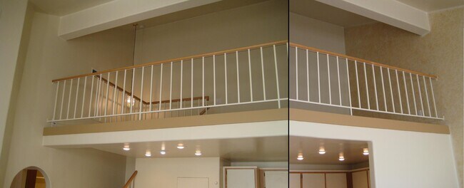 Building Photo - 156 Alicante Aisle