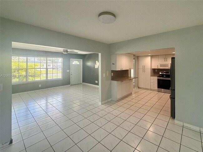 Foto del edificio - 7710 NW 5th St