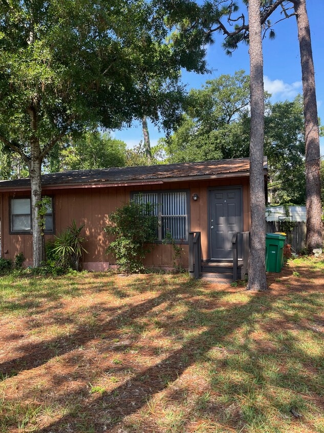 Front of Unit - 25 6th St