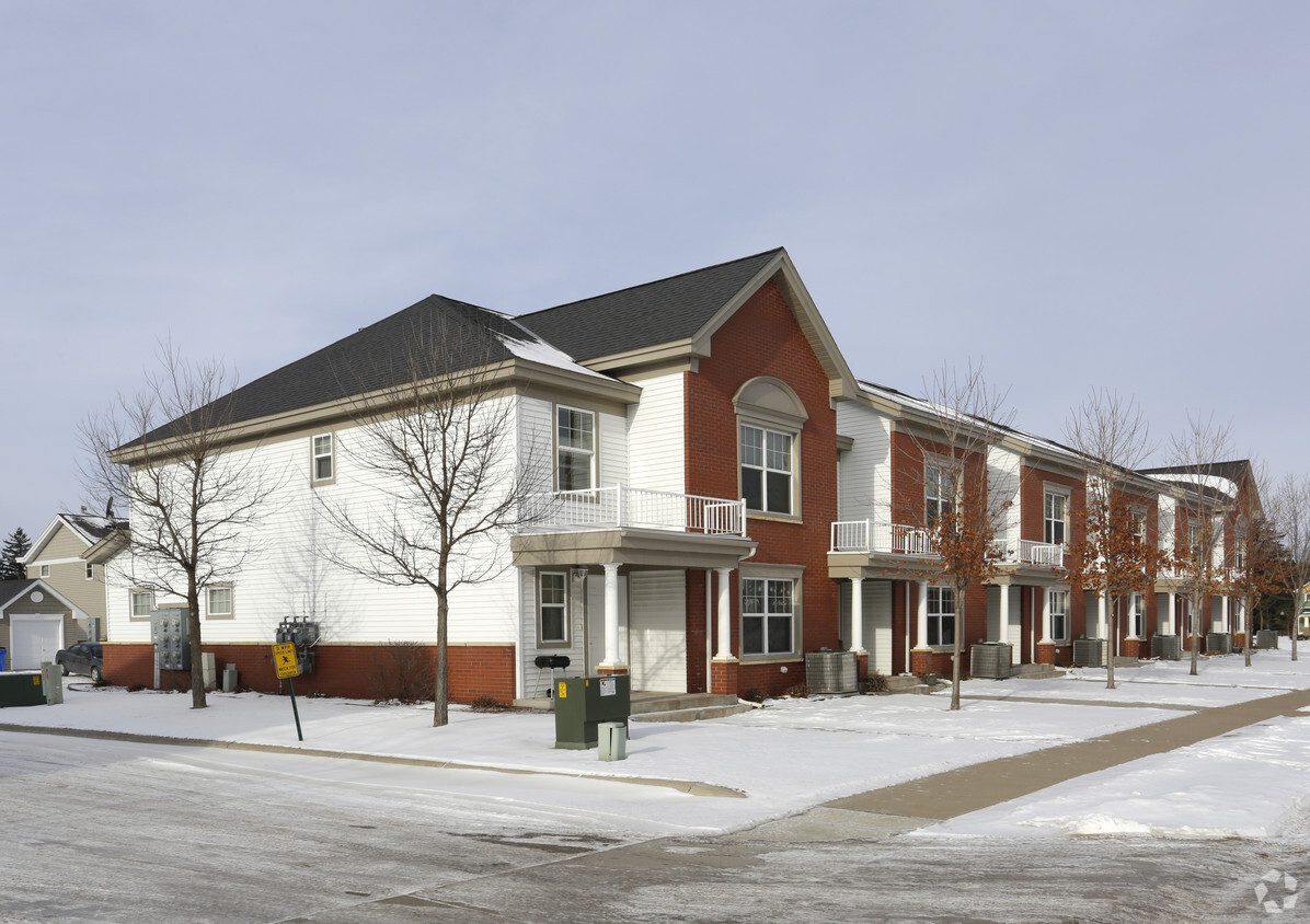 Foto principal - Hertiage Townhomes