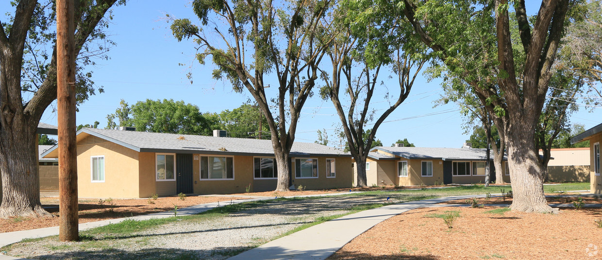 Building Photo - Rios Terrace I & II