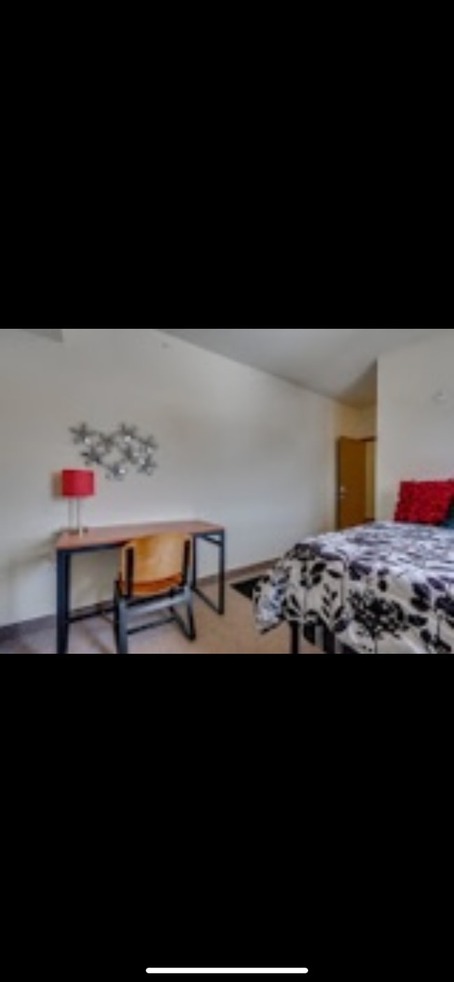 Foto del edificio - 340 6th Ave S