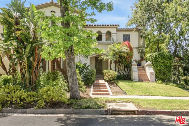 Foto del edificio - 1103 S Oakhurst Dr