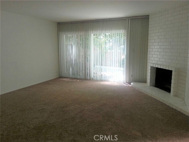 Building Photo - 34 Redwood Tree Ln