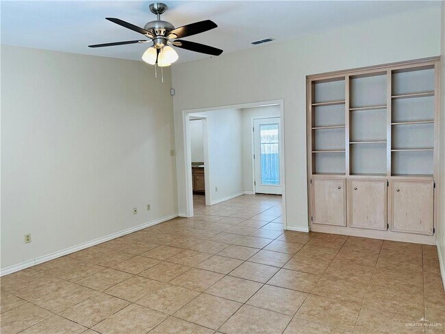 Foto del edificio - 717 Nightingale Ave
