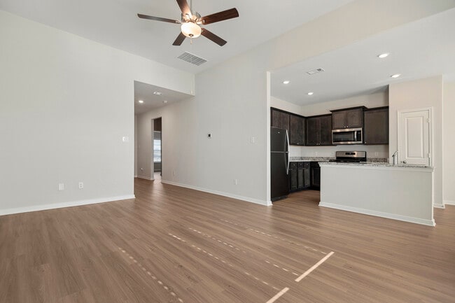 Building Photo - 452 Beechwood Hacienda Dr