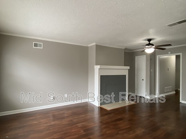 Foto del edificio - 5995 Lofty Oaks (Hickory Hill)