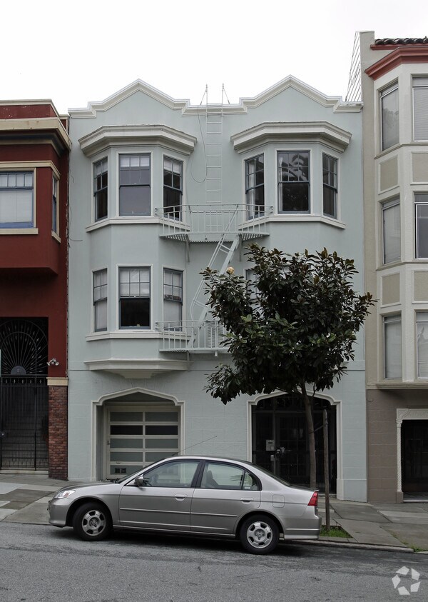 Building Photo - 161 Dolores St