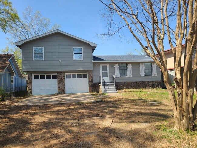 Foto del edificio - QUESTIONS PLEASE CONTACT LANCE GARNER 501-912-6020