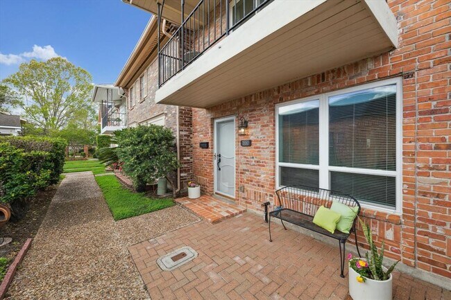 Foto del edificio - 1880 Saxony Ln