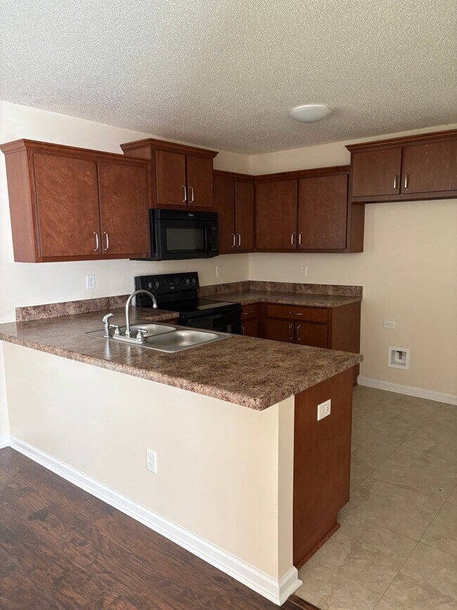 Foto del edificio - 1231 Ball Park Ave NE