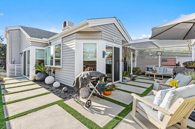 Building Photo - 7030 Lantana Terrace