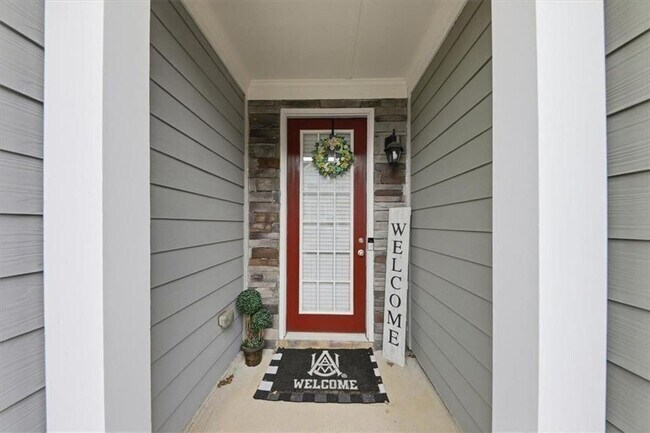 Foto del edificio - 5527 Radford Loop