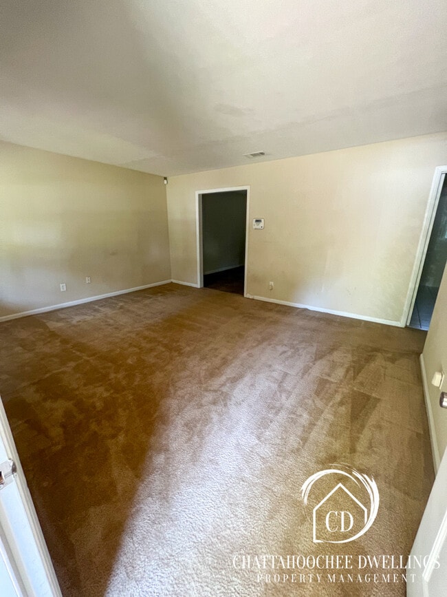 Building Photo - 3124 Oak Cir