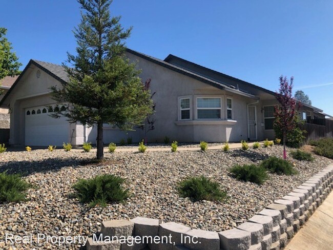Building Photo - 3 br, 2 bath House - 694 Volcano View Trail