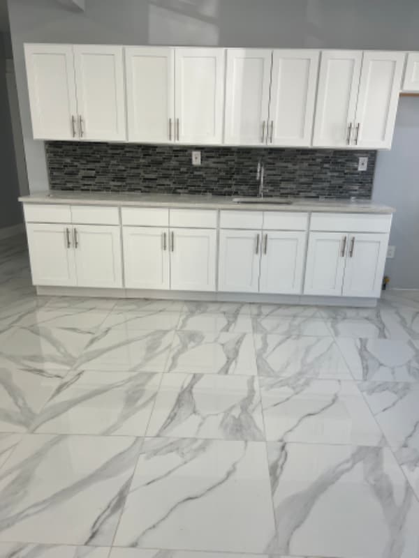 Building Photo - 121 Stone St