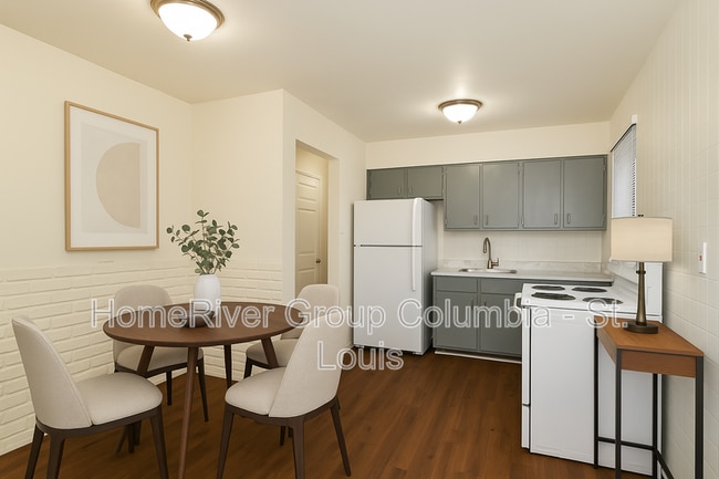 Foto del edificio - 10147 Clairmont Dr