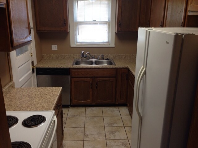 Foto del edificio - 2 Bedroom Duplex in Riverside!