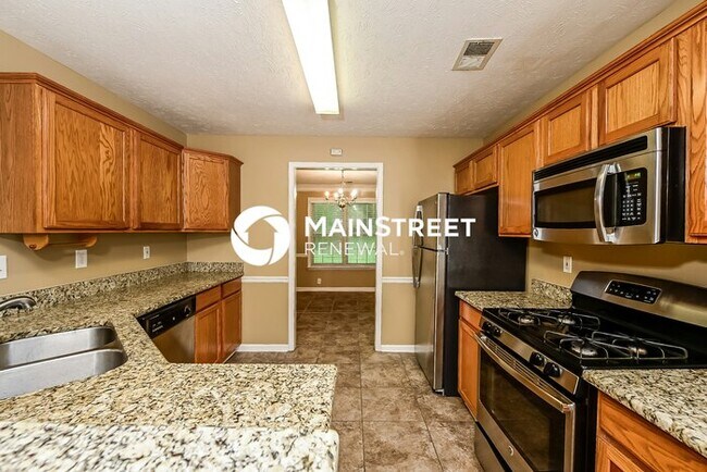 Foto del edificio - 4 Bedroom Pet-Friendly Home in Snellville,...