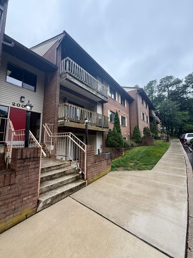 Renovated Condo in Quiet Community on 1st ... - Renovated Condo in Quiet Community on 1st ...