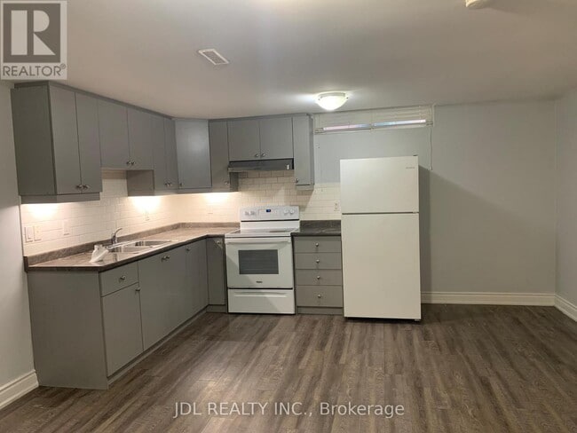 Building Photo - 23 Millstone Dr