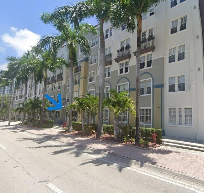 Foto del edificio - 533 NE 3rd Ave