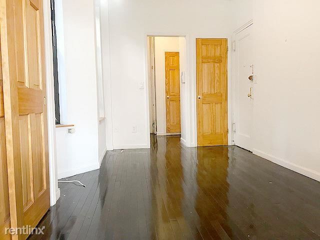 Building Photo - 1 br, 1 bath  - 229 E 25th St
