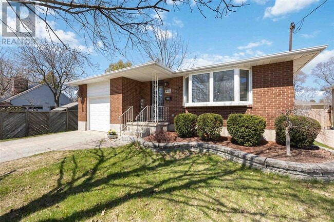 Building Photo - 654 Charlesworth Dr