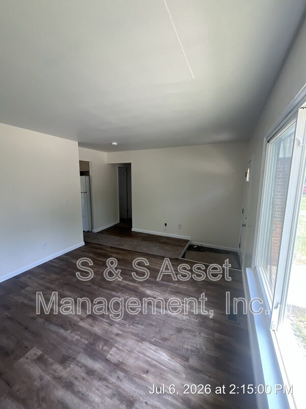 Foto del edificio - 3324 Danbury Crossroad St