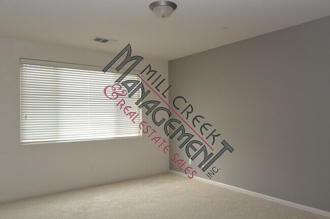 Foto del edificio - NW 3 Bedroom 2 Bath home - No Pets