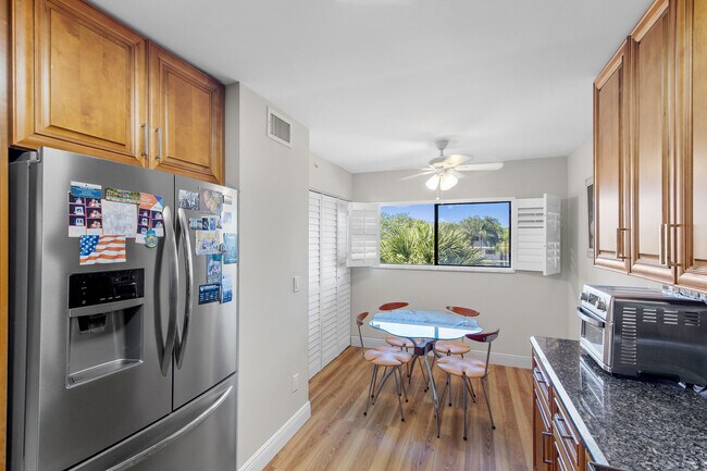 Foto del edificio - 15355 Lakes of Delray Blvd