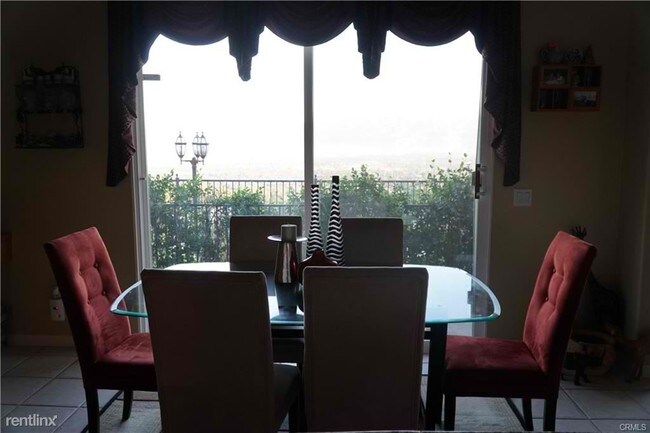 Foto del edificio - 2855 Mountain Ridge Rd