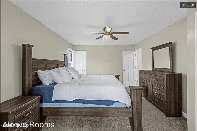 Building Photo - 1 br, 1 bath House - 6242 Lakehaven Dr