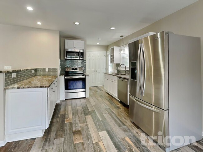 Foto del edificio - 1117 Woodbriar St