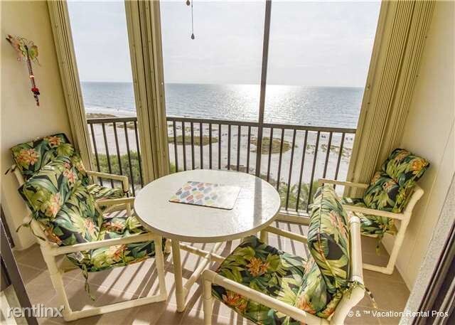 Foto principal - 7500 Estero Blvd