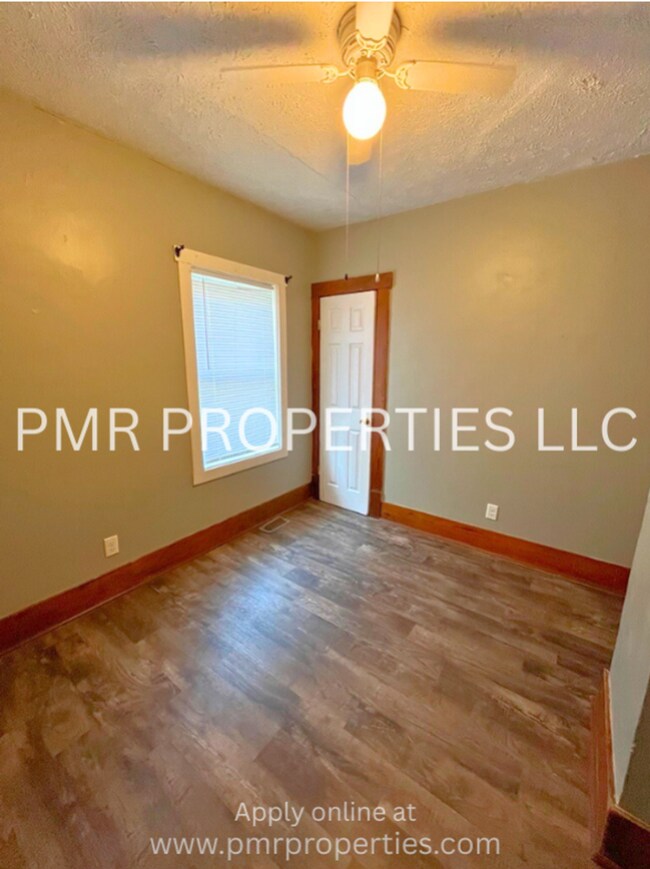 Building Photo - 2Bedroom / 1Bathroom House