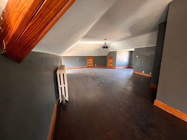 Foto del edificio - 512 E Sherman Ave