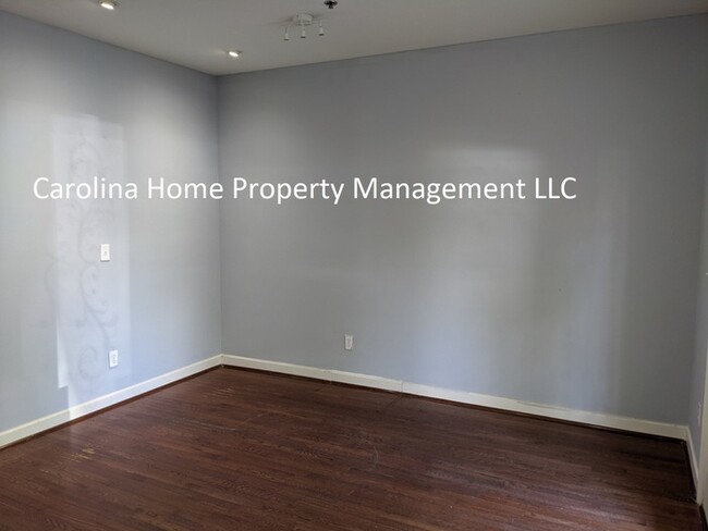 Building Photo - 13127 Rosedale Hill Ave