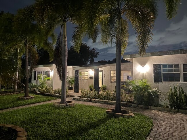 Building Photo - 421 NW 39th St