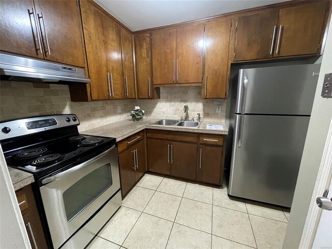 Foto del edificio - 4704 Retreat Rd