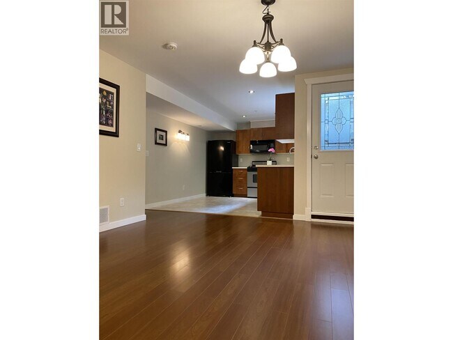 Building Photo - 24843 106B AVENUE