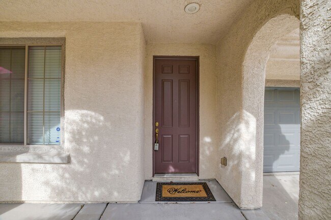 Foto del edificio - 3 Bedroom Home in Summerlin West COMING SOON!