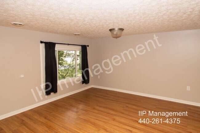 Building Photo - Stunning 1 Bed, 1 Bath Home in Stow, OH – ...