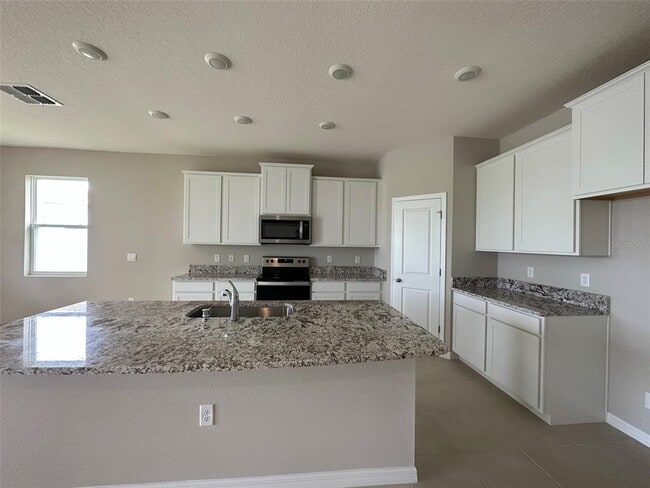 Foto del edificio - 12327 Dora Trl