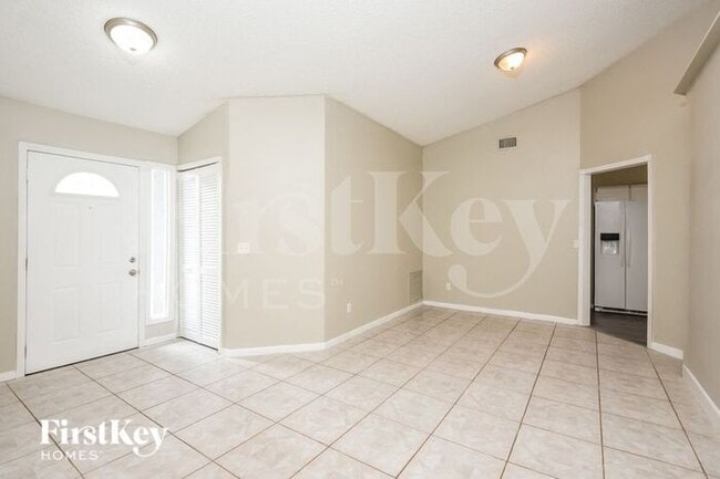 Building Photo - 232 Rheine Rd NW