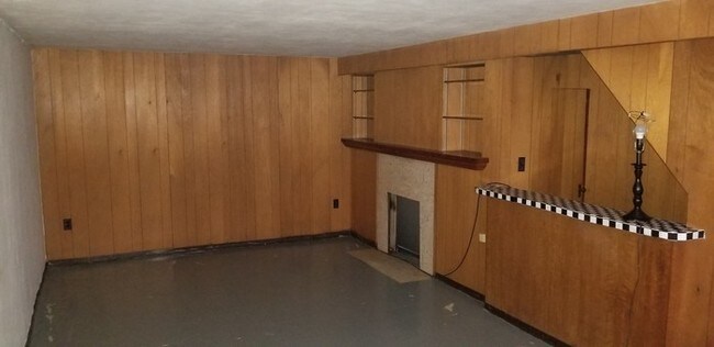 Building Photo - 320 Ward Dr