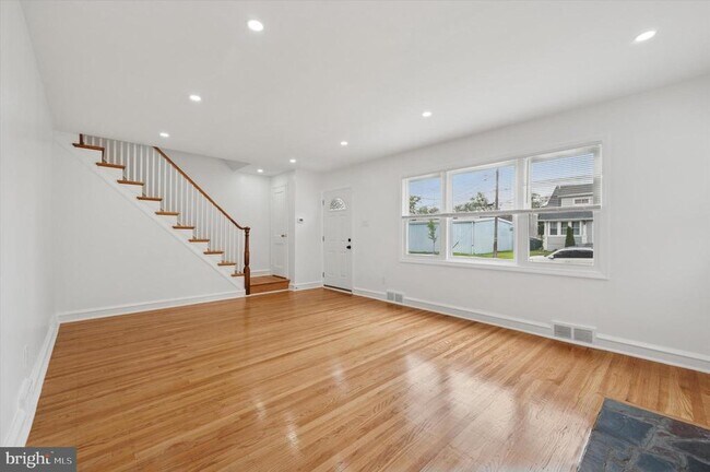 Foto del edificio - 6134 Grant Ave