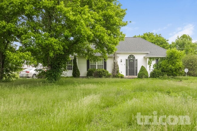 Building Photo - 128 Royal Garden Dr
