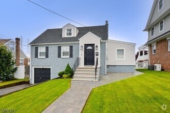Building Photo - 54 Allan Dr