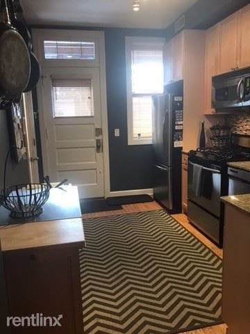 Building Photo - 2 br, 2 bath Condo - 4414 N Malden St